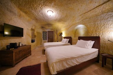 Lofi Cave Hotel — Room